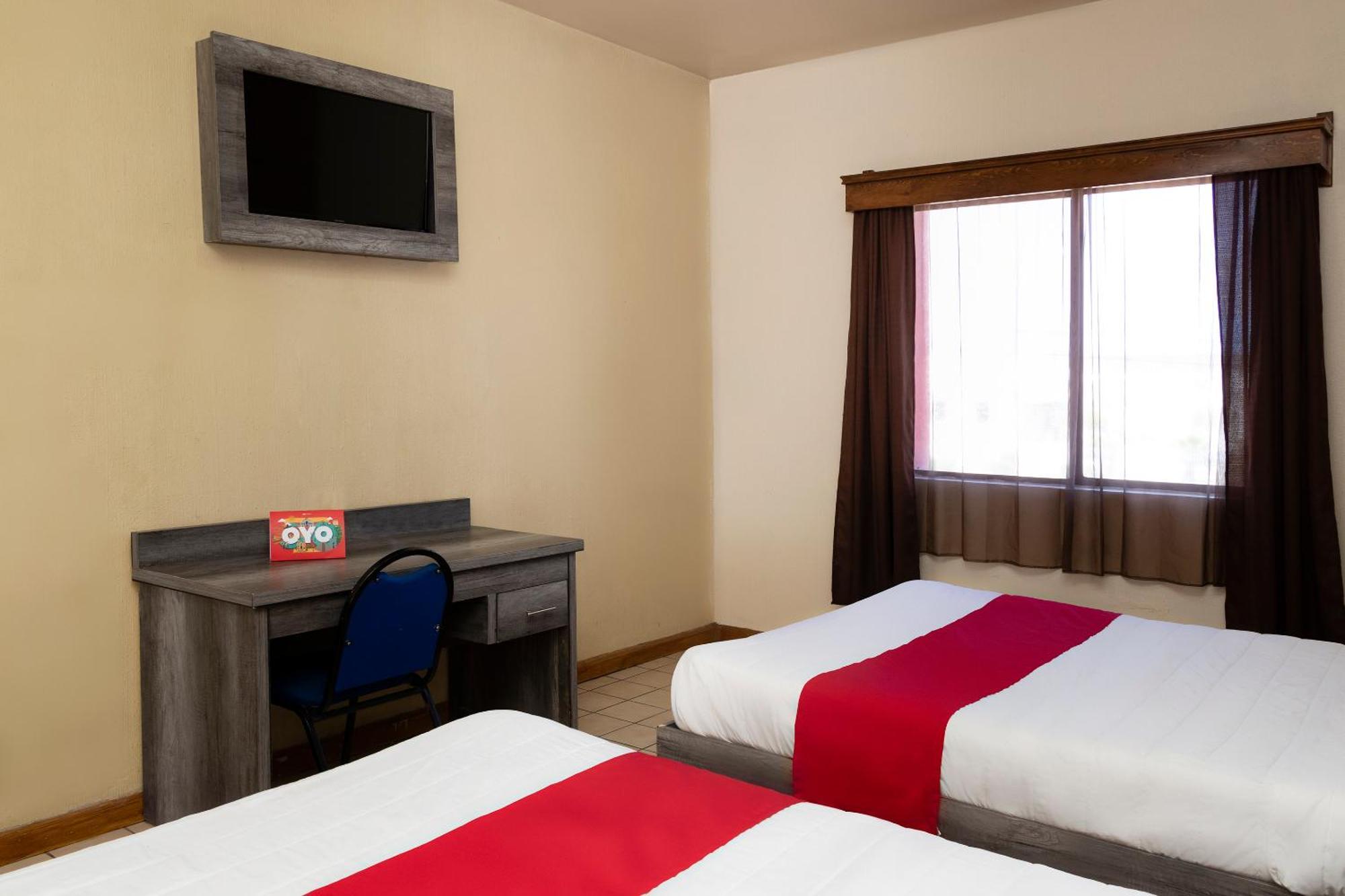 Oyo Hotel Real Del Sur, Estadio Чиуауа Экстерьер фото