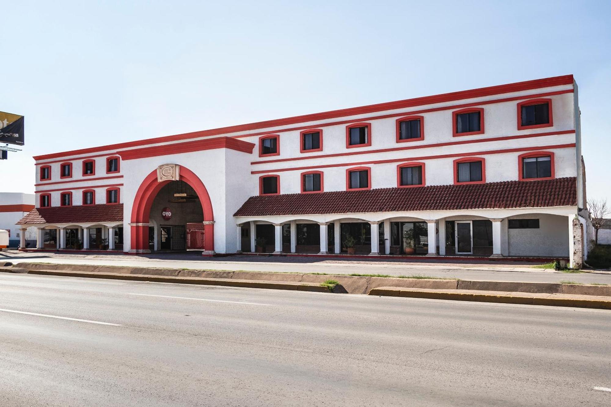 Oyo Hotel Real Del Sur, Estadio Чиуауа Экстерьер фото